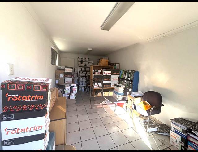 166M² OFFICE TO LET IN BO OAKDALE